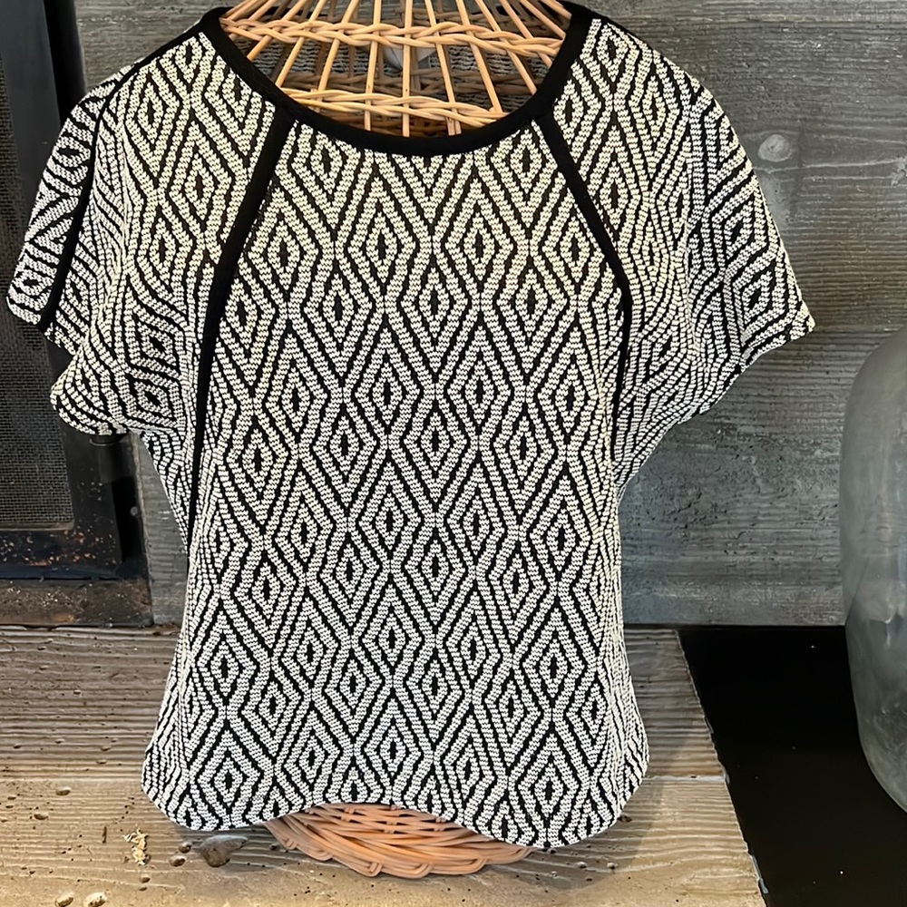 Morgan Carper Short Sleeved Knit Top